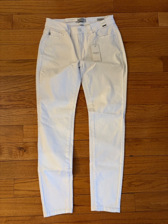 Judy Blue Denim - NWT Judy Blue White Jeans - Mid Rise Skinny Fit